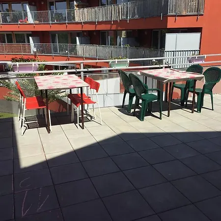 Lägenhetshotell Bambus Zahrada Prag